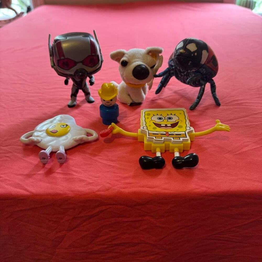 Misc. Lot of Vintage/Older Toys Mostly Kids Meals Toys- Spongebob, Funko, dennys